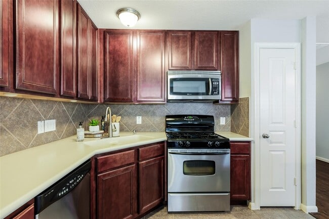 Photo - 1648 Grable Cove Ln