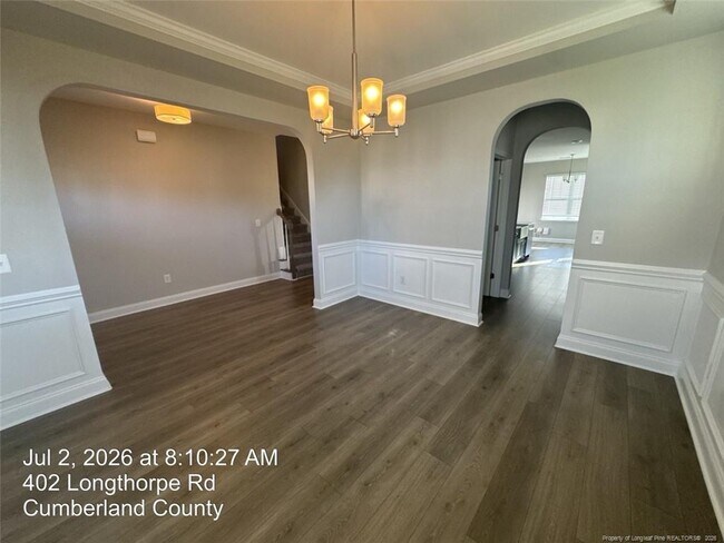 Photo - 402 Longthorpe Rd