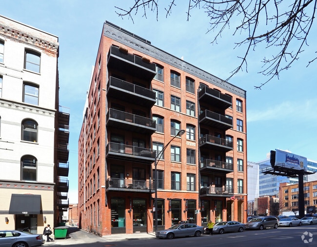 Photo - Pfister Bldg