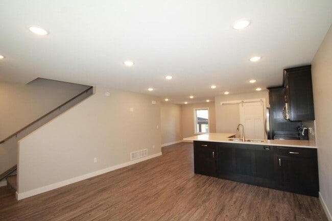 Photo - 109 N 10th St