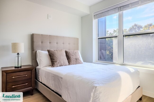 Photo - 210 E Green St Unit 612.1410569