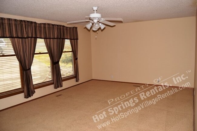 Photo - 9 Ona Cir
