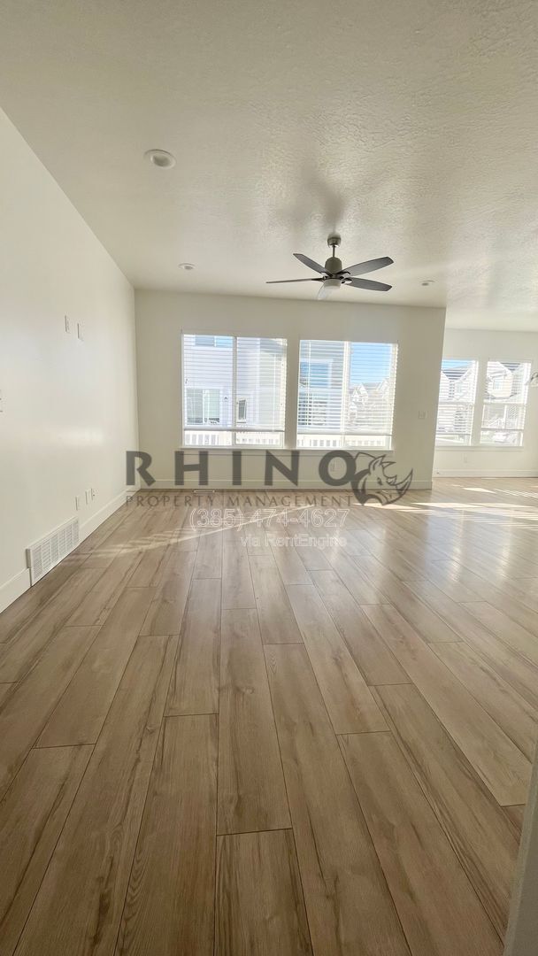 Photo - 1647 N 3700 W