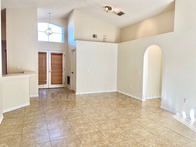 623 Hardwood Cir