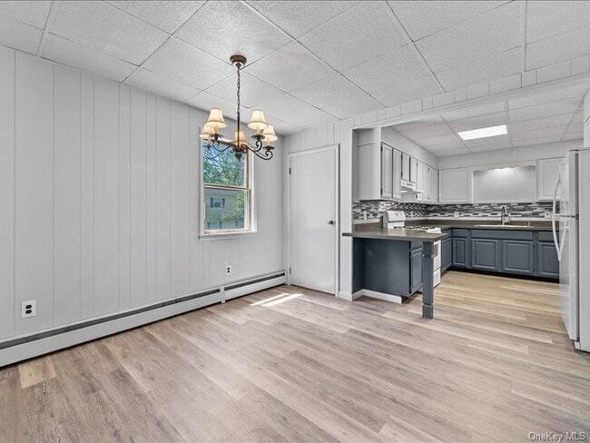 Photo - 28 Van Buren St