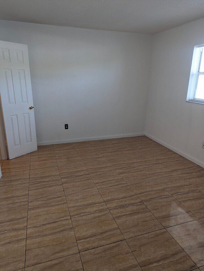 Photo - 20400 NW 7th Ave Unit Cozy 1-bedroom Miami