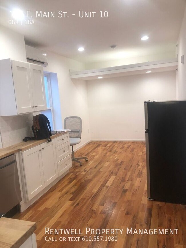 Studio+One Bath Apartment_MultiFamily_Ava... Unidad 10 Norristown