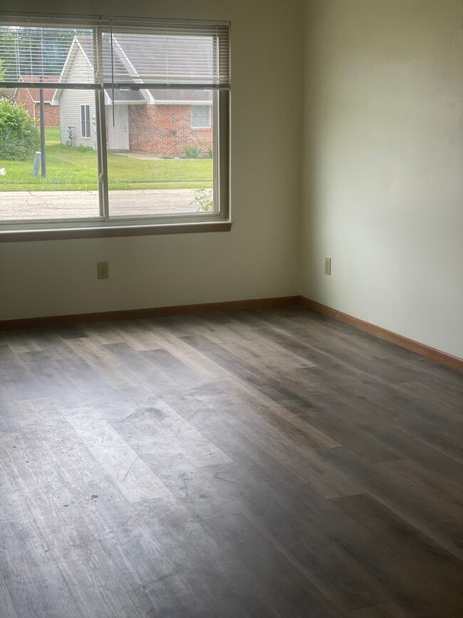 Photo - 1016 Eleanor Ave Unit 1016