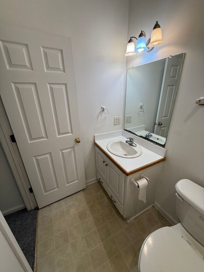 Photo - Stoneridge Ln 1218 - Maayah Z