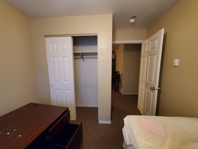 Photo - 223 Baker St Unidad 103