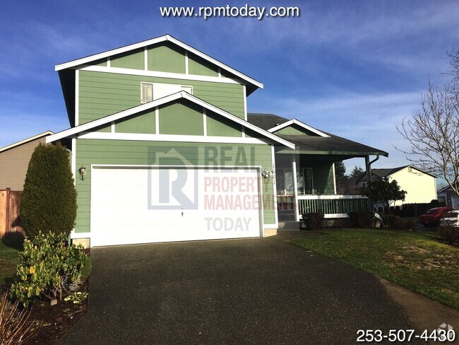 Building Photo - Wonderful 4 Bedroom with Large Covered Dec... Rental