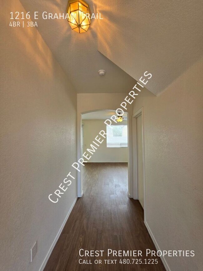 Photo - 1216 E Graham Trail