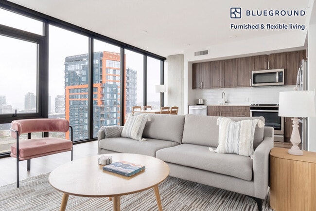 Building Photo - 704 Spring St