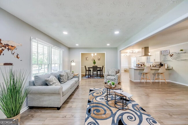 Photo - 6903 Doncaster Rd