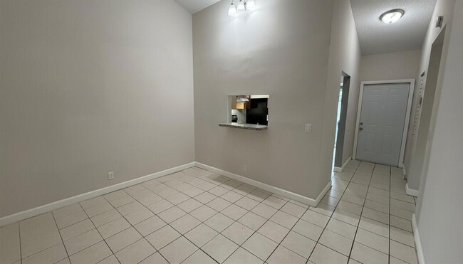 Photo - 8576 NW 32nd St