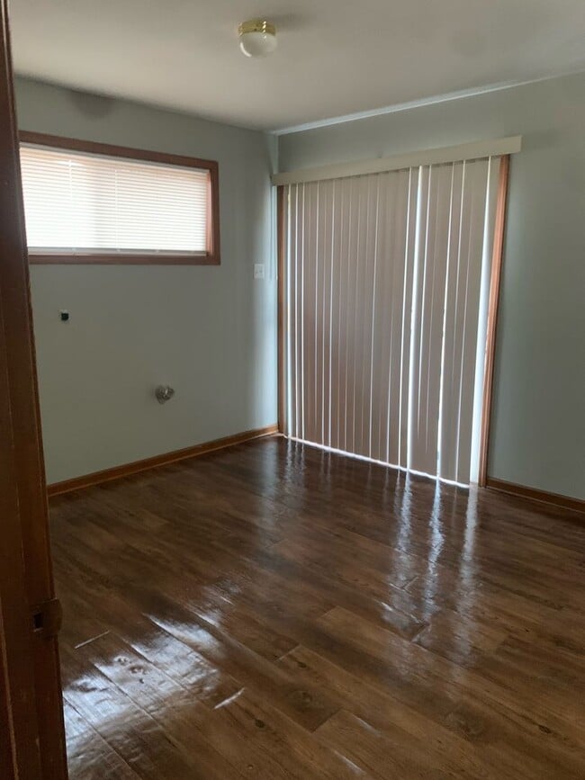 Photo - 407 Argo Ave