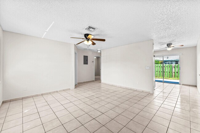 Photo - 4783 Gulfstream Rd