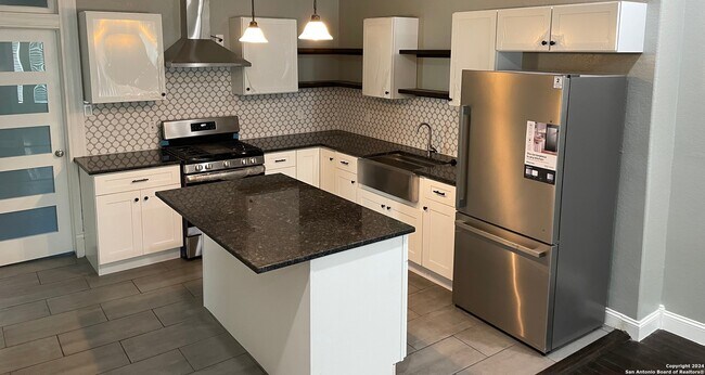 Photo - 309 Spruce St