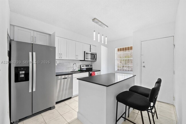 Photo - 515 SW 3rd St Unit 6