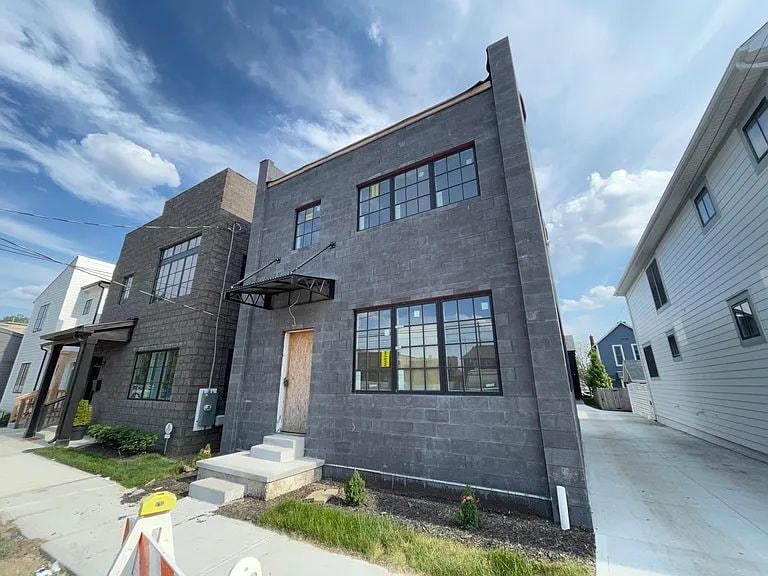 Modern 3BR/3.5BA New Build in Italian Village — Private Balcony + 2-Car Garage - Modern 3BR/3.5BA New Build in Italian Village — Private Balcony + 2-Car Garage