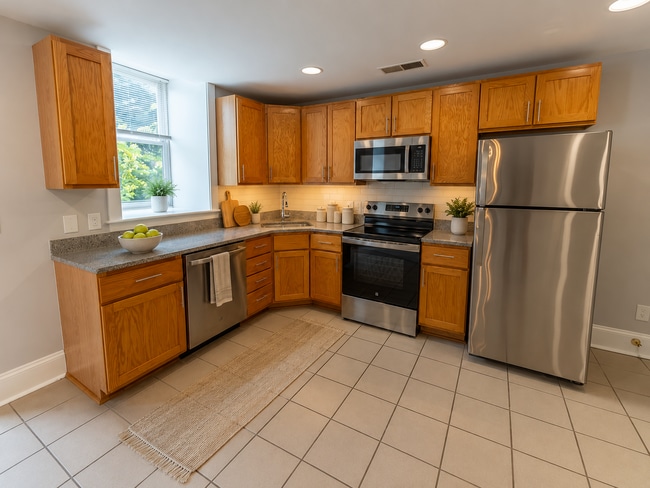 Photo - 2500 S 18th St