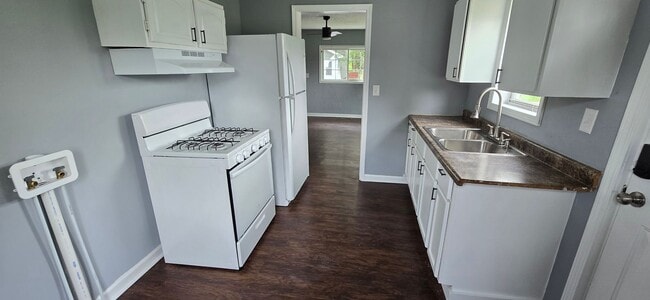 Photo - Freshly Updated Interior! 1 Bed/1 Bath - Anderson!