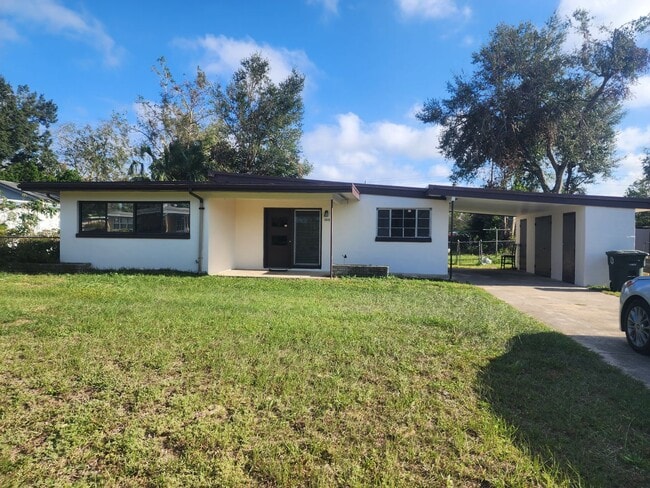 2 Bedroom 1 Bath Single Family Home, Fence... - 2 Bedroom 1 Bath Single Family Home, Fence...