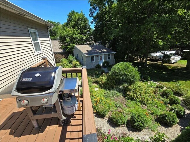 180 S Main St Unit 3