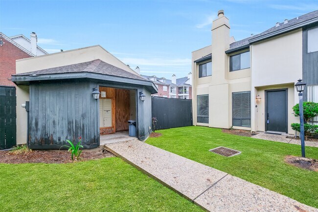 Photo - 1112 Bering Dr Unit 64