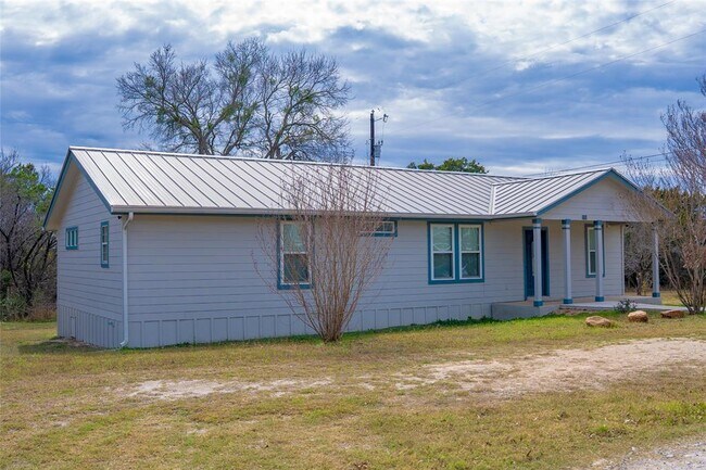 Photo - 111 Hillview Ln