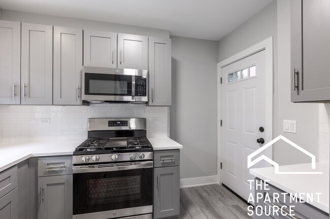 Photo - 1139 Oak Ave Unit W2