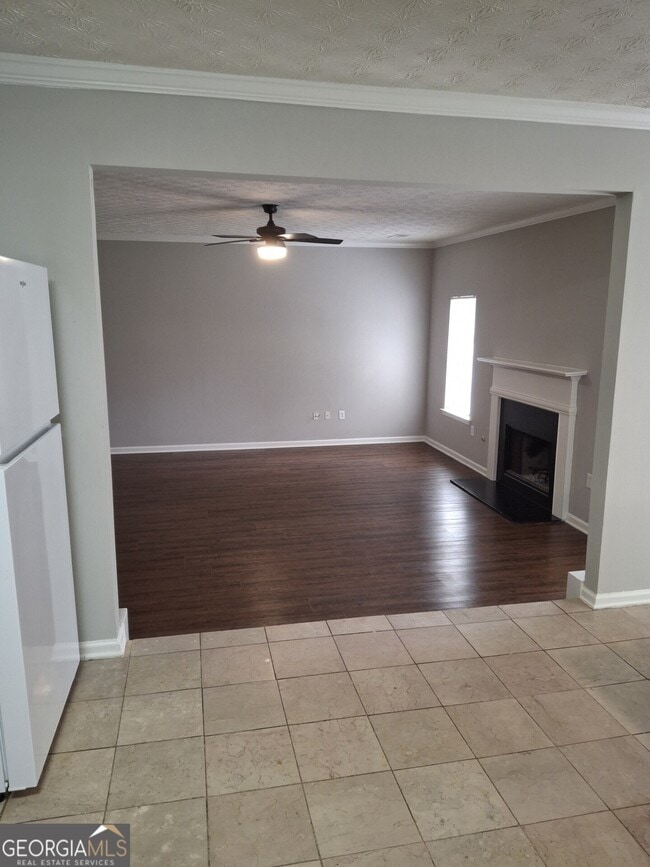 Photo - 235 Vaness Dr
