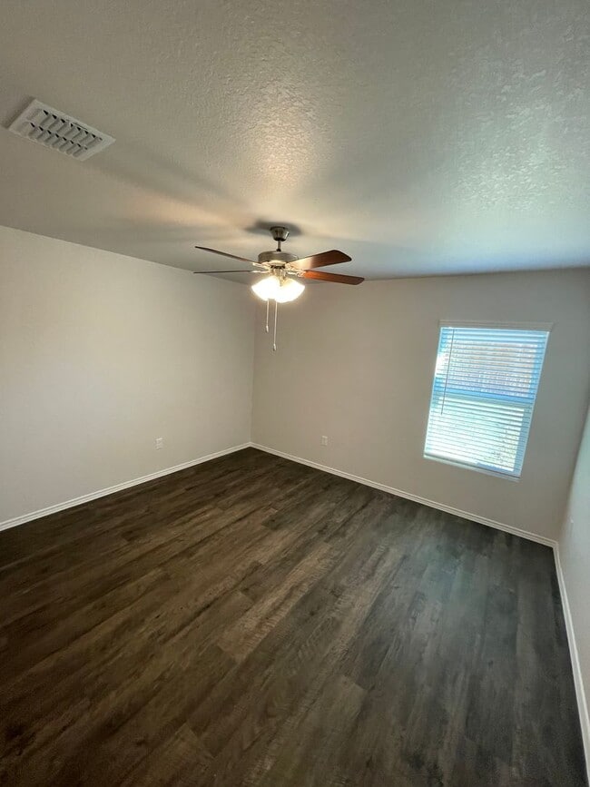 Photo - *Pre-Leasing** Four Bedroom | Two Bath Home in Legend Pond