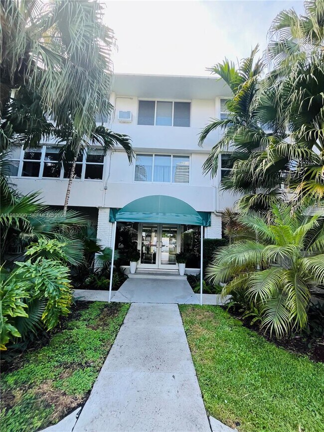 Photo - 10190 Collins Ave Unit 106