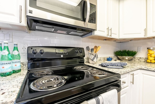 Photo - The Lake House at Martins Landing