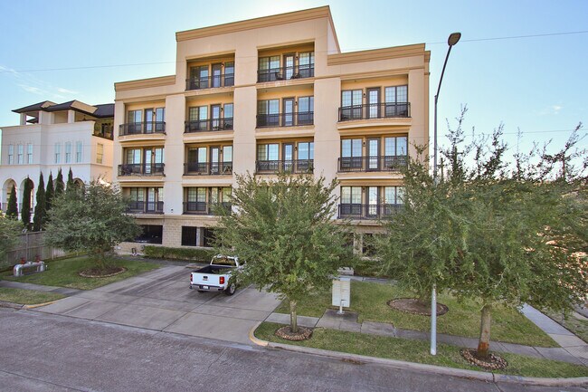 Memorial Park Mid-Rise