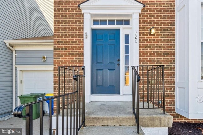 Photo - 120 Douglas Dr