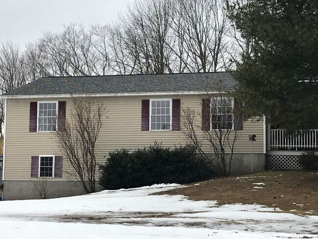 Photo - 260-B Ossipee Trail, Gorham: 3BR, 1BA Hous...