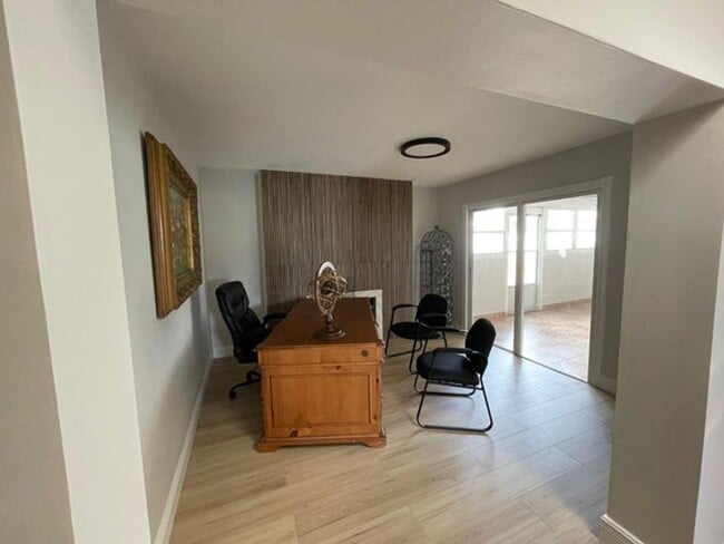 Photo - 2601 W Carandis Rd