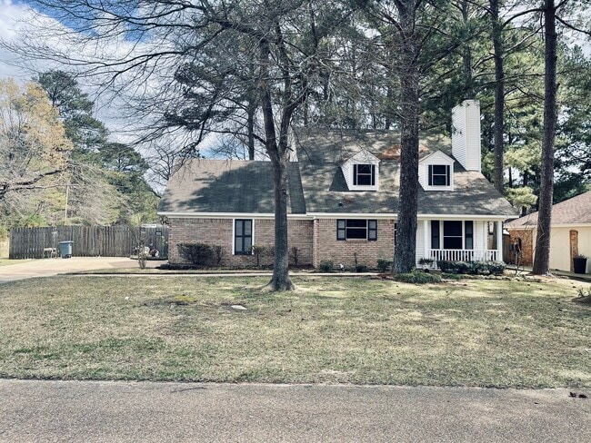 Photo - 102 Riverbend Dr