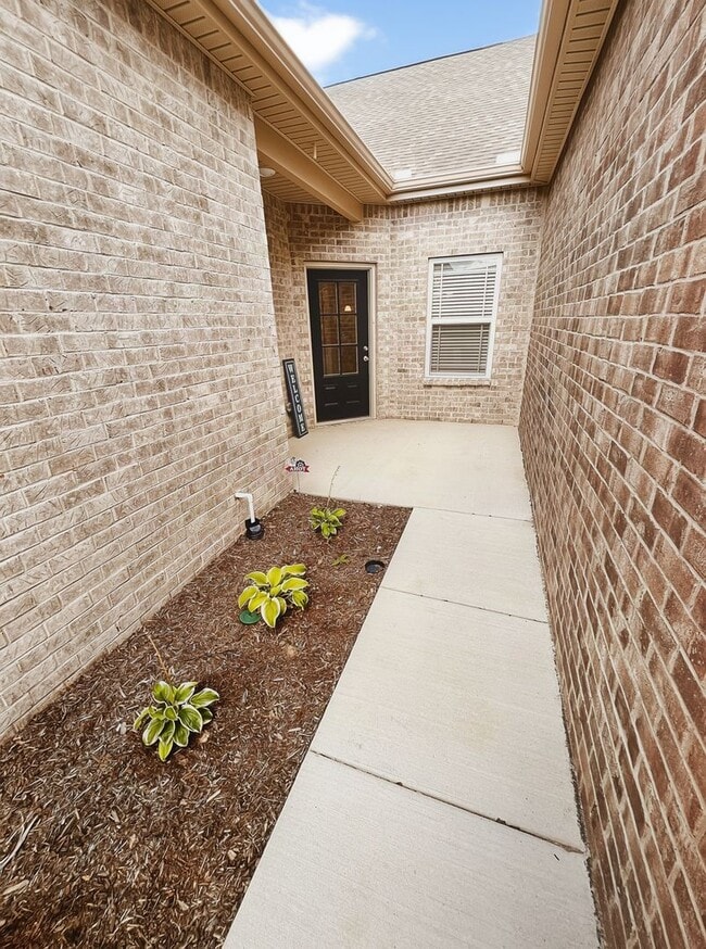 Photo - 1688 Foston Ln