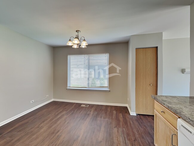 Photo - 97 W Amberley Drive