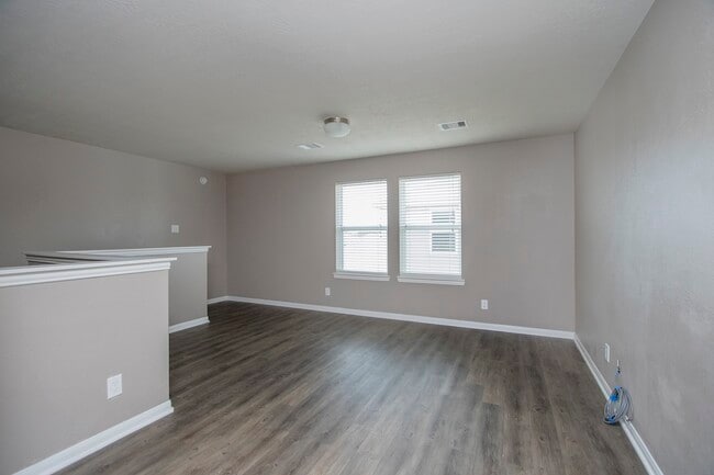 Photo - 2209 Onyx Ct