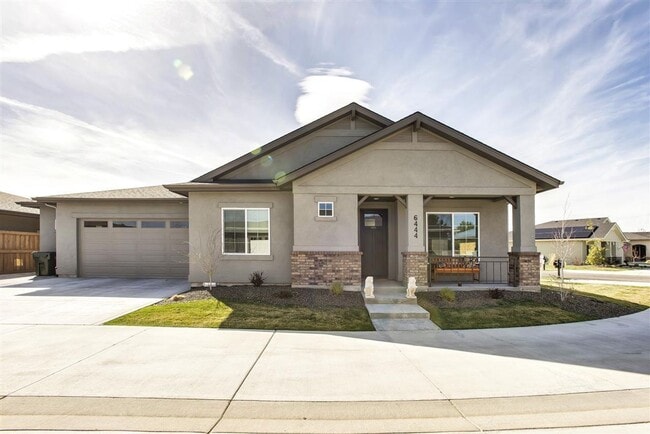 Photo - Beautiful 3 bed, 2 bath home in SpurWing G...