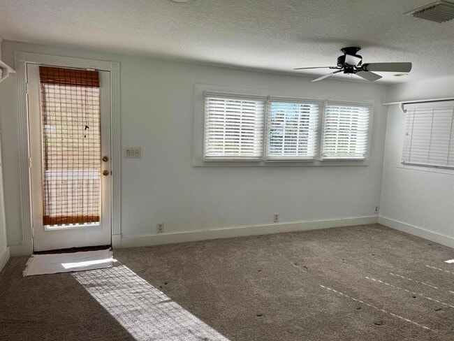 Photo - 910 SE 2nd St