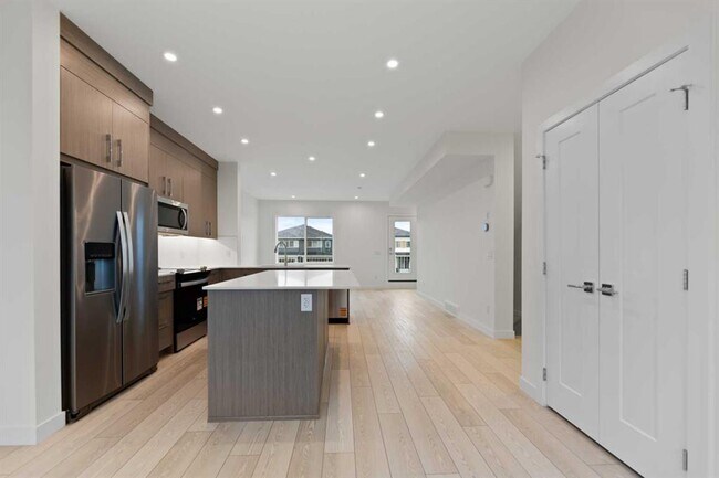 Photo - 1868-1868 Cornerstone Blvd NE