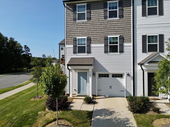 Photo - 11005 Woodland Crk Wy