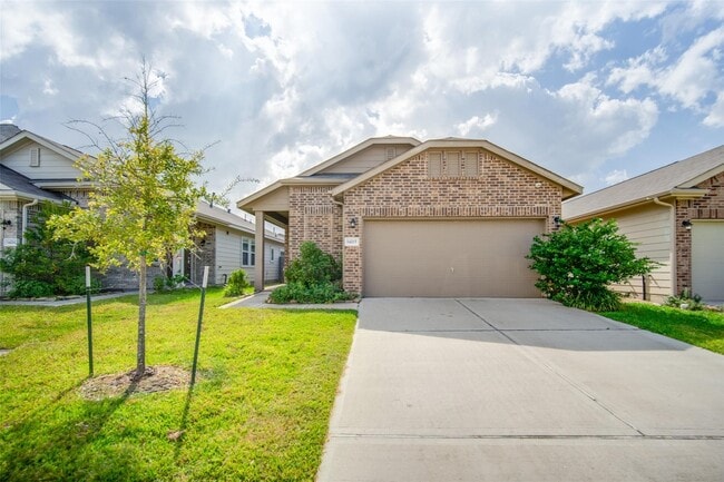Building Photo - 14215 Campo Vista Dr