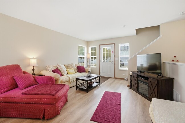 Photo - 315 Ogden Falls Blvd