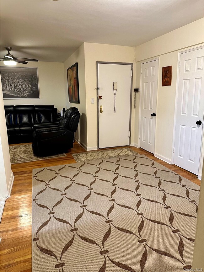 Building Photo - 125 Bronx River Rd Unit 7K